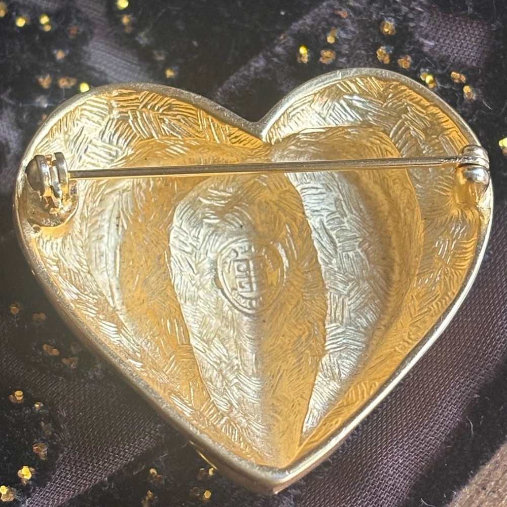Authentic Givenchy Brushed Gold Heart Brooch with Toggle necklace - Picture 3 of 4